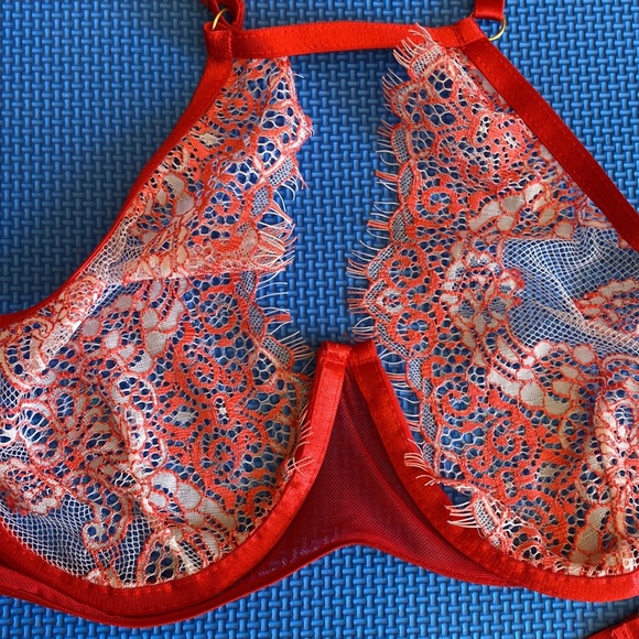 ❤️Red Lace Sexy 36 C/D ❤️Lingerie Bra Floral Transparent - Picture 2 of 11